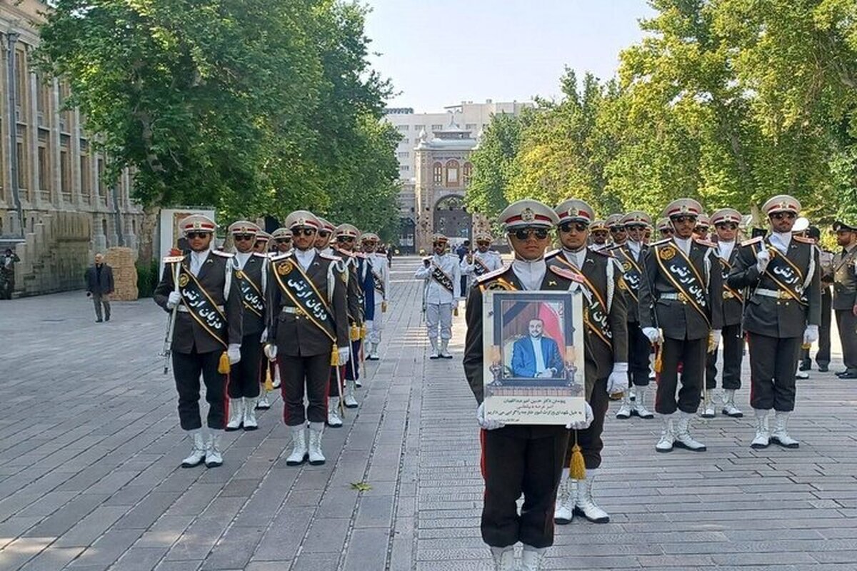 تشییع باشکوه پیکر شهید امیرعبداللهیان در وزارت خارجه (+عکس)