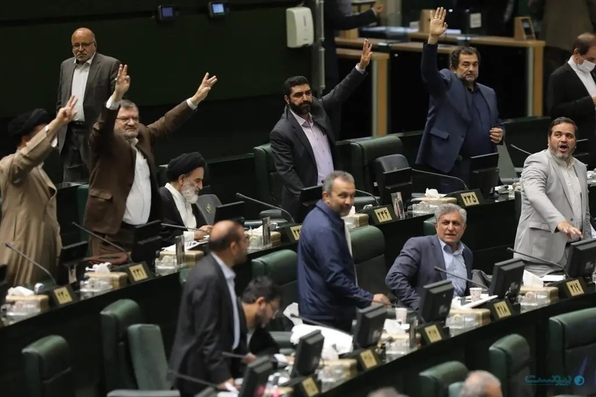 عاقبت طرح «صیانت» چه شد؟ نوری، نماینده مجلس: تمامی طرح‌ها که بررسی آن نیمه تمام باقی مانده باشد، به دوره بعدی منتقل نمی‌شود و منتفی است
