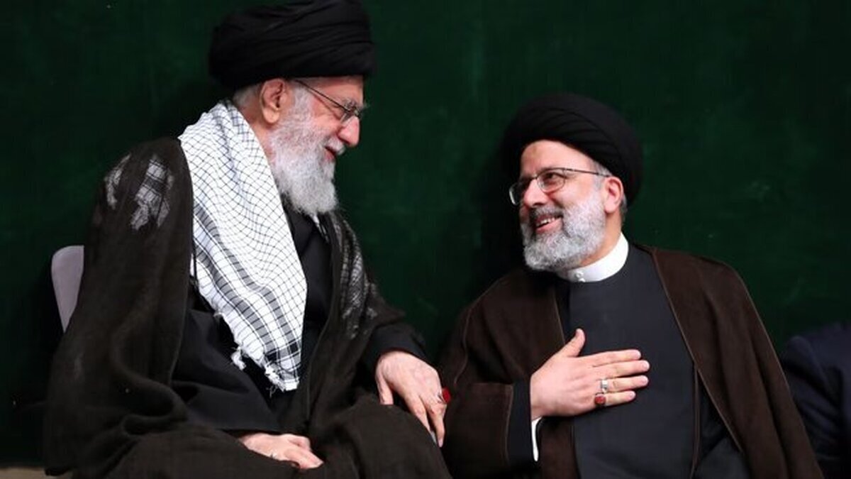 مراسم بزرگداشت رئیس‌جمهور و همراهانش از سوی رهبر انقلاب