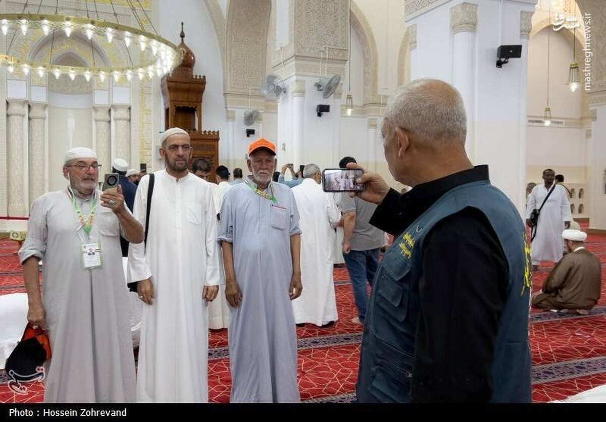 زیارت دوره زائران در مدینه منوره (+عکس)