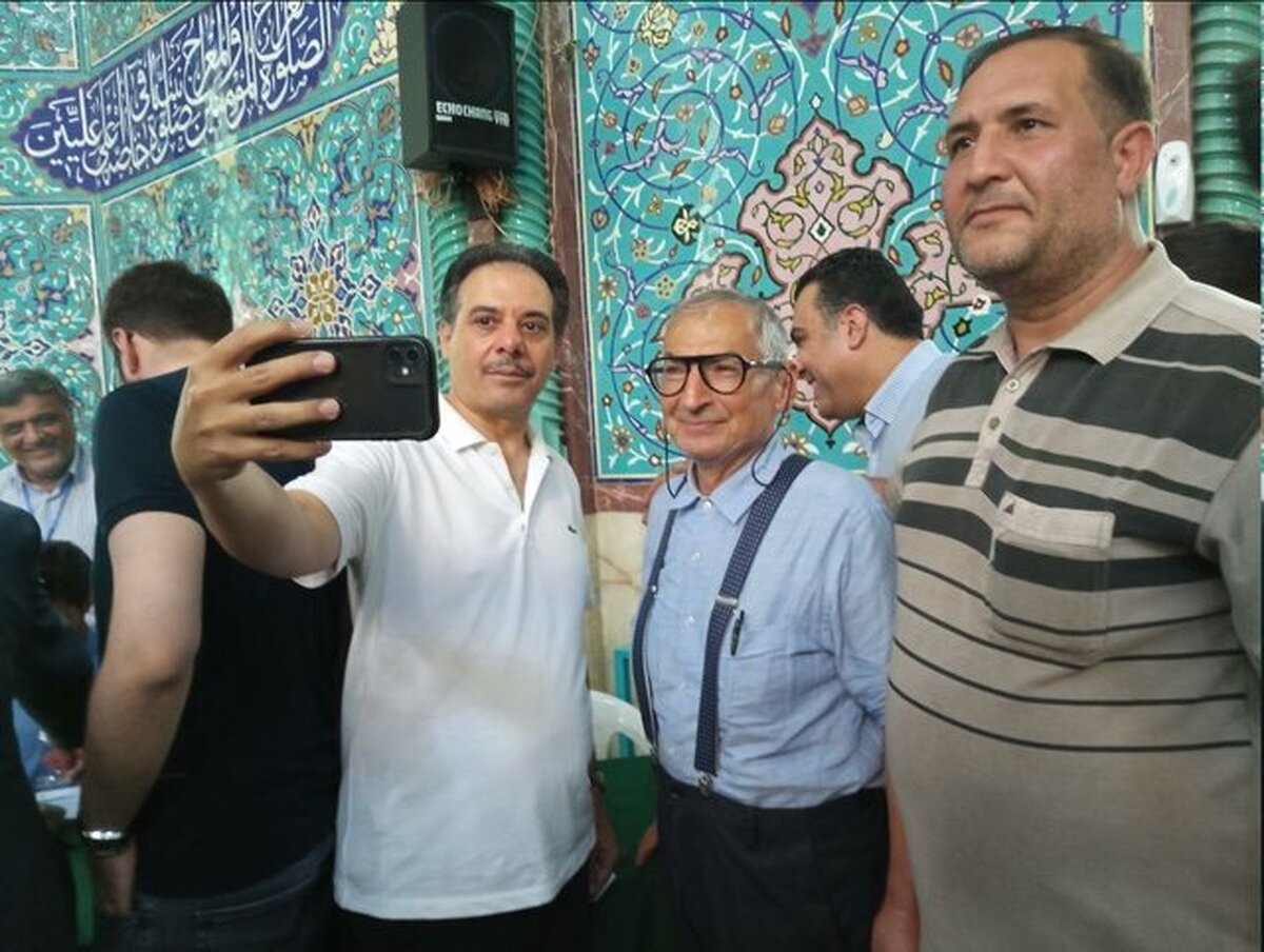 زیباکلام: در نتیجه رای ندادن قطعا اتفاقی نخواهد افتاد