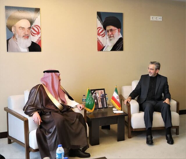 در دیدار باقری با معاون وزیر خارجه عربستان چه گذشت؟ در دیدار باقری با معاون وزیر خارجه عربستان چه گذشت؟