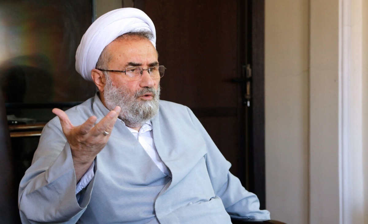 مسیح مهاجری: وزیر ارشاد باید دانشمندی صاحب نام و یک سروگردن بالاتر از مراجعانش باشد