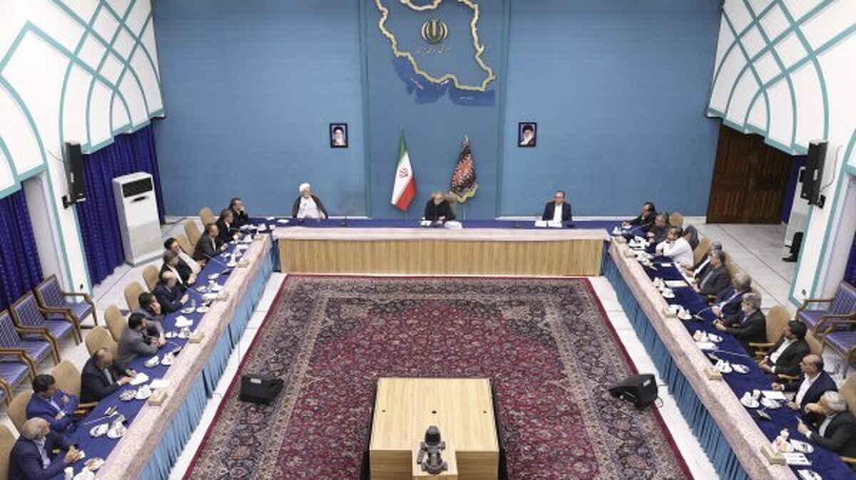 پزشکیان: دغدغه دولت چهاردهم تامین رضایت مردم است ؛ ضرورت اجرای سند چشم‌انداز کشور به عنوان از اولویت‌های دولت چهاردهم