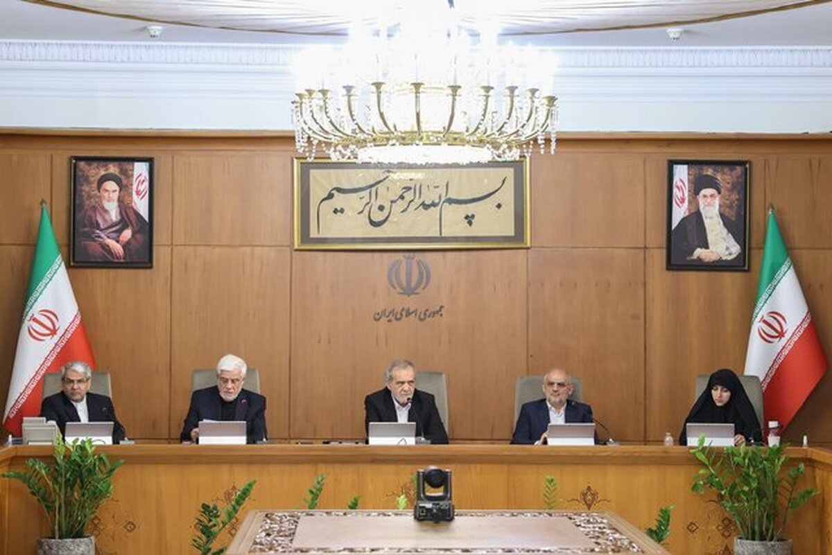پزشکیان: ما مسئولان باید تلاش کنیم خدمتگزارانی صدیق برای مردم باشیم
