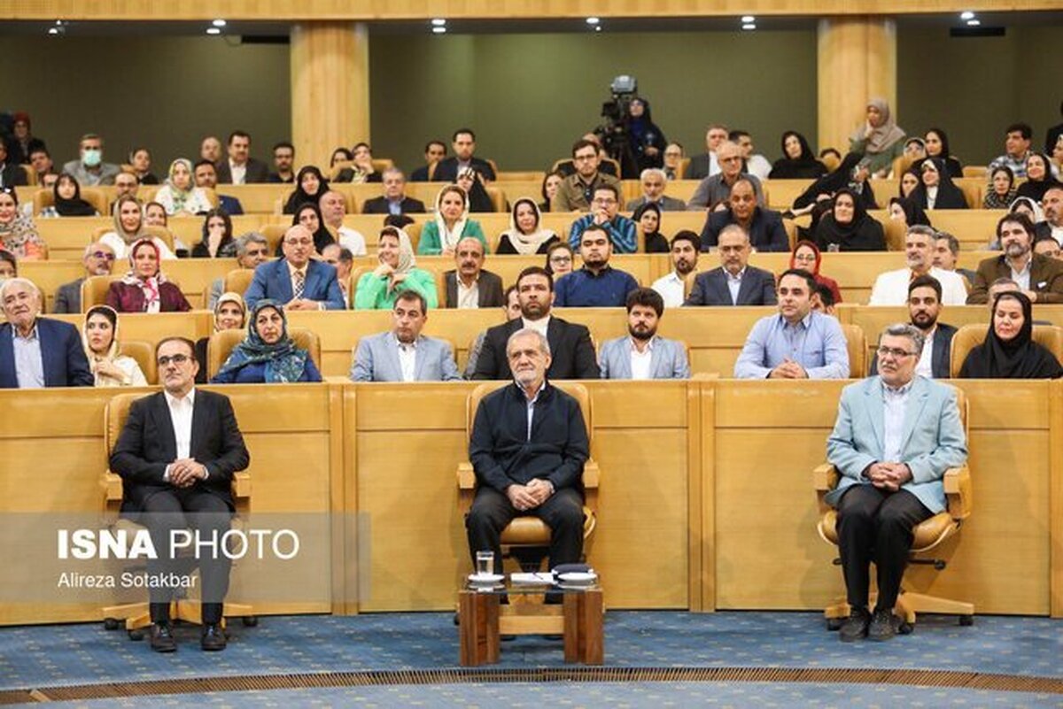 پزشکیان: اگر بخواهیم به راه قبلی برویم به جایی نخواهیم رسید