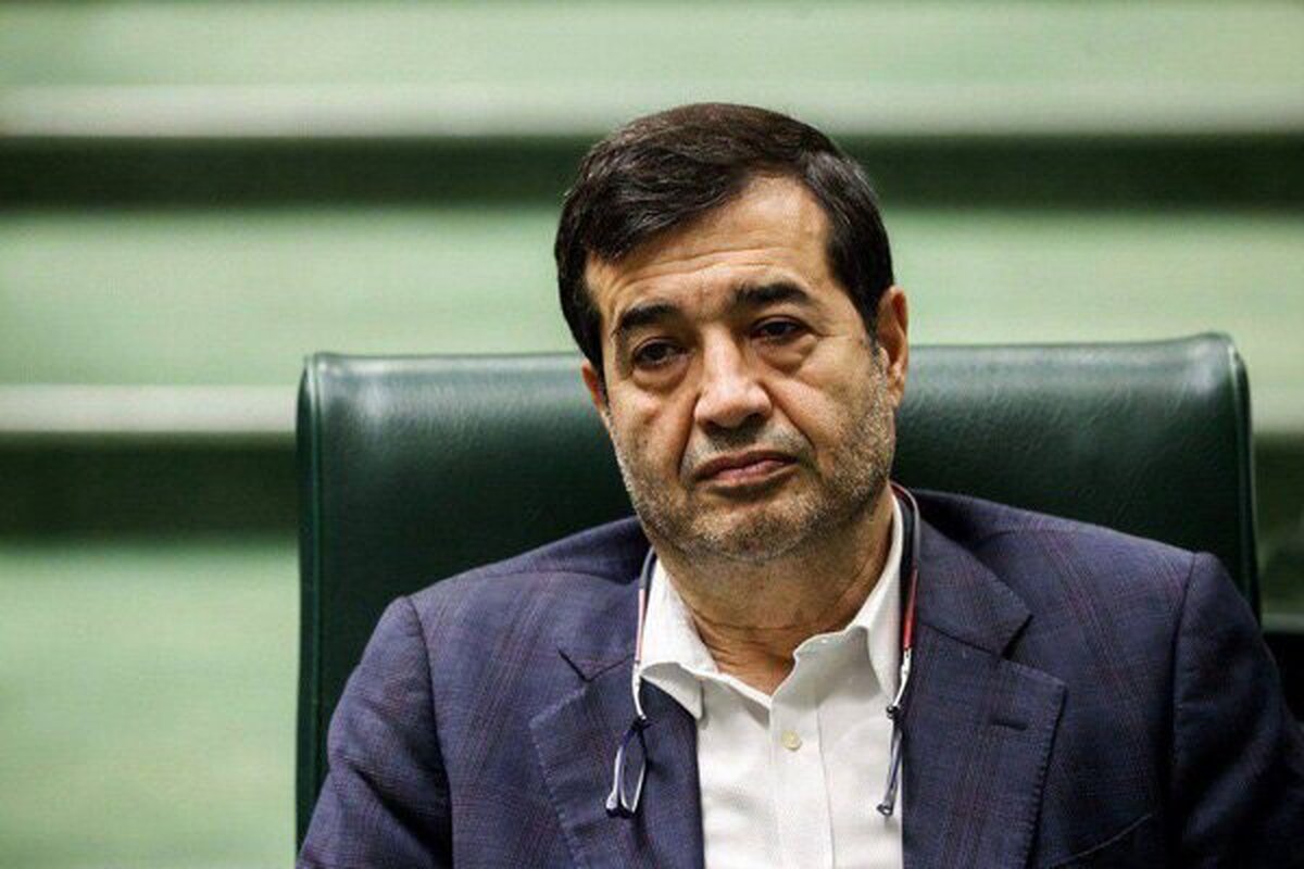 وزیر ورزش: پیگیر بازگرداندن مسابقات فوتبال به ایران هستیم ؛ تلاش داریم استقلال تهران به کورس قهرمانی بازگردد