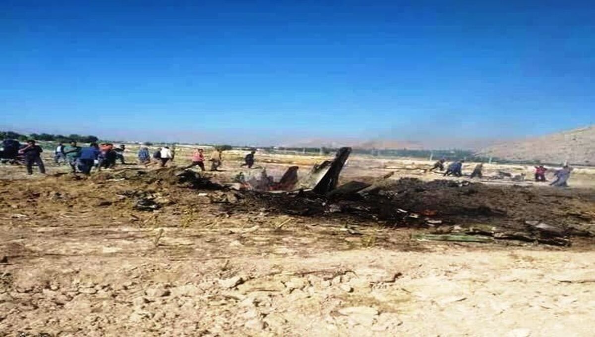 برخورد هواپیمای آموزشی با کوه در فارس