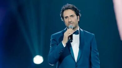ماهسون، خواننده ترک به سوگ مادرش نشست (+عکس)