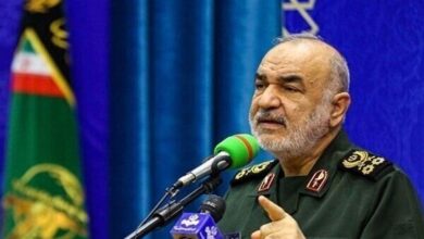 سرلشکر سلامی: از امنیت و استقلال کشور قاطعانه حفاظت میکنیم