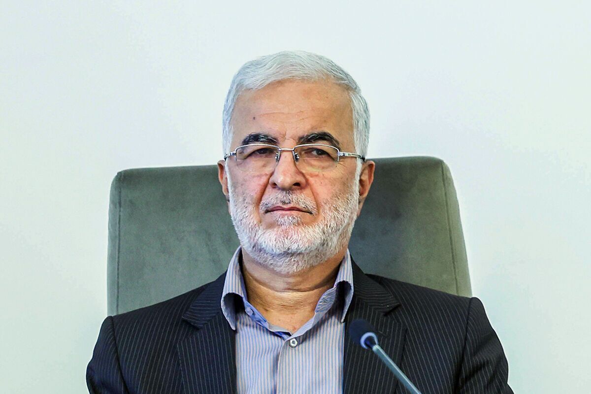 مومنی: عملکرد استانداران بر اساس شاخص‌های دولت چهاردهم ارزیابی می‌شود