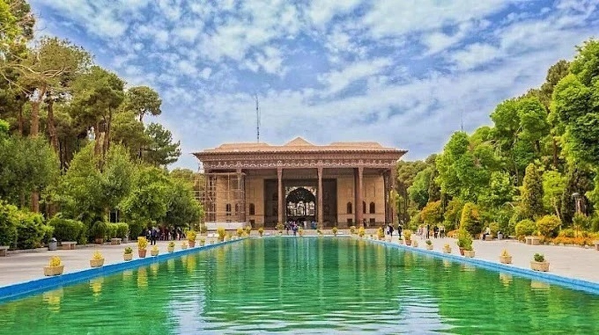 سند مالکیت چهلستون پس از 94 سال صادر شد