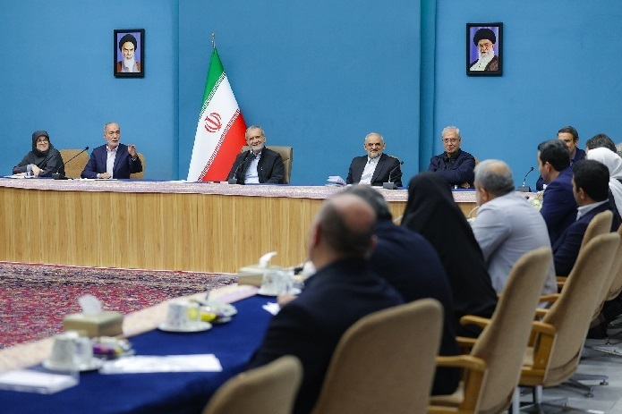پزشکیان: انتقاد‌ها را با جان و دل می‌پذیریم