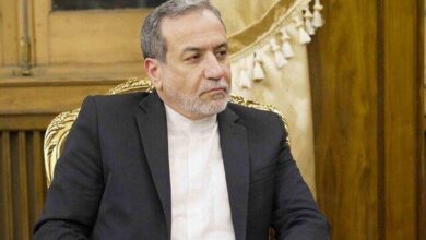 پیام تسلیت عراقچی در پی درگذشت استاد «اکبر اعتماد»