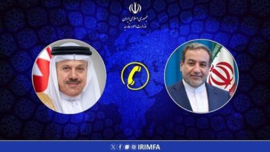 رایزنی عراقچی با وزیر خارجه بحرین درباره گفت‌و‌گو‌های تهران و واشنگتن