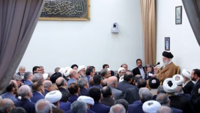 رهبر انقلاب: به گفتوگوهای عمان نه افراطی خوشبین و نه افراطی بدبین هستیم
