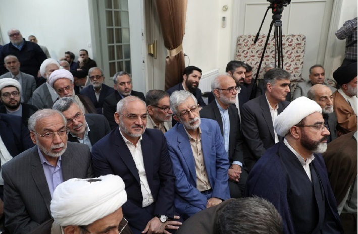 رهبر انقلاب: به گفت‌و‌گو‌های عمان نه افراطی خوش‌بین و نه افراطی بدبین هستیم