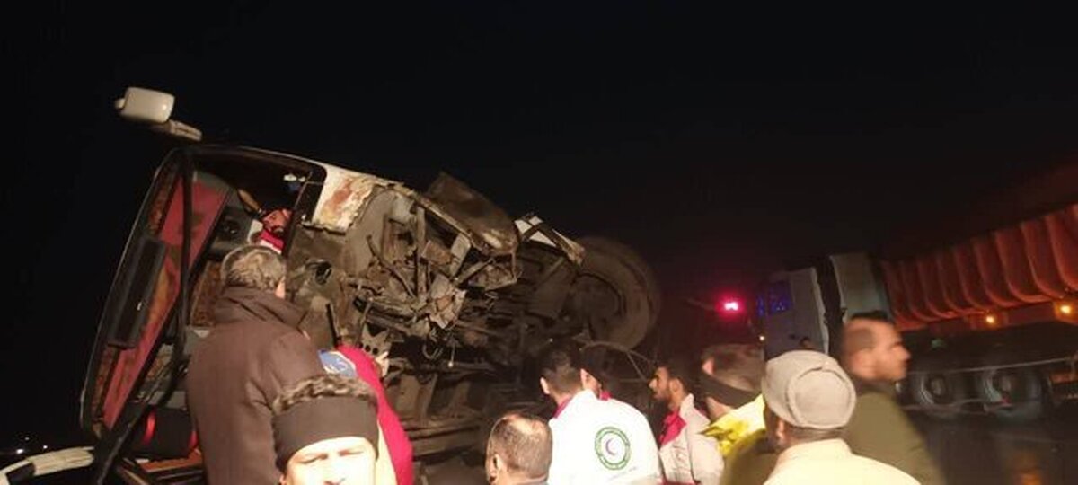 واژگونی اتوبوس در جاده گرمسار _ آرادان