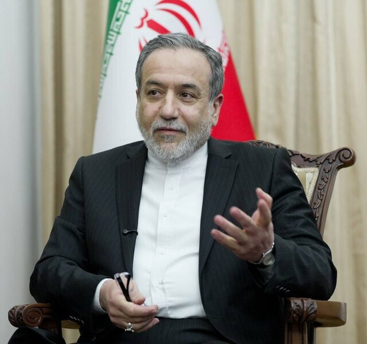 عراقچی: منکر کمبودها، اشتباهات و مدیریت‌های غلط نیستم