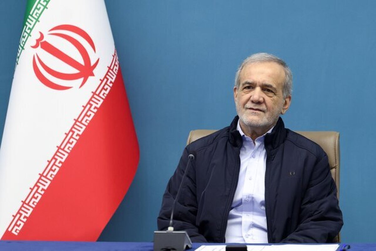 دعوت پزشکیان از مردم برای حضور پرشور در راهپیمایی ۲۲ بهمن