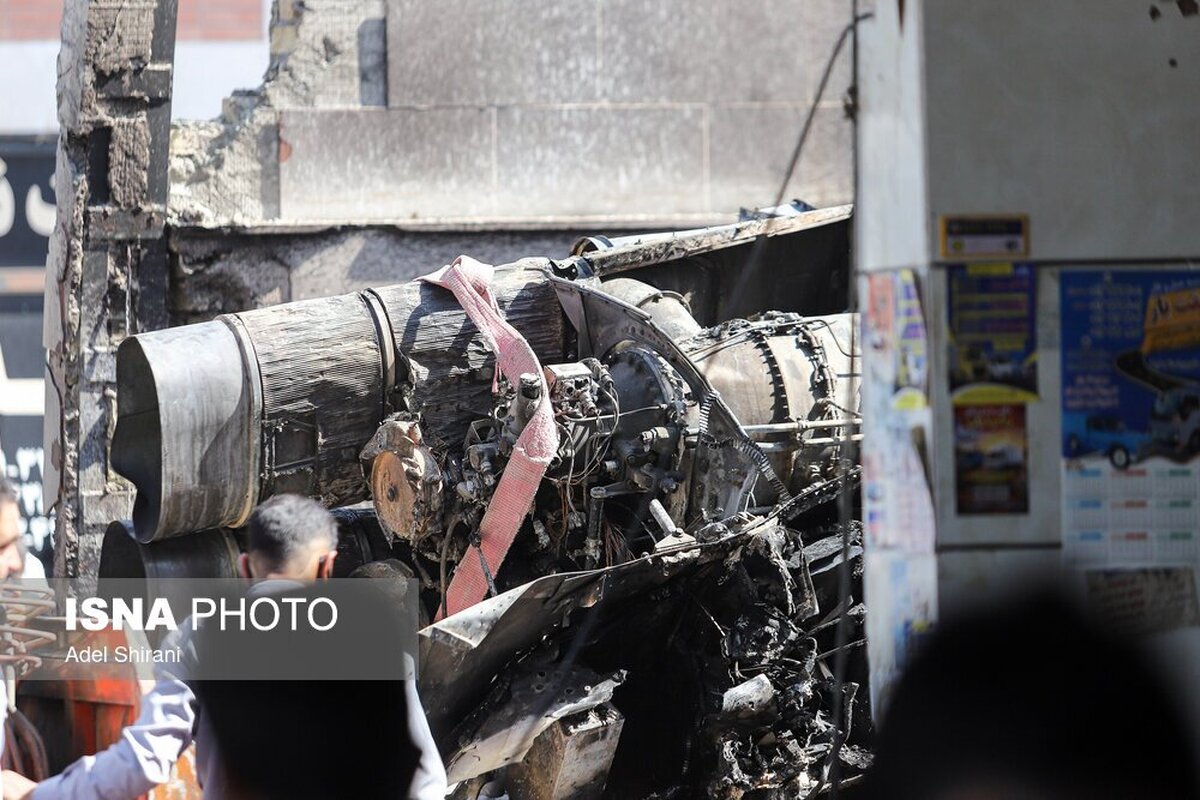 حادثه سقوط بالگرد در «درچه» اصفهان (+عکس)