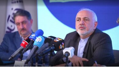 ظریف: در رابطه با روسیه از عشق و نفرت احساسی پرهیز کنیم