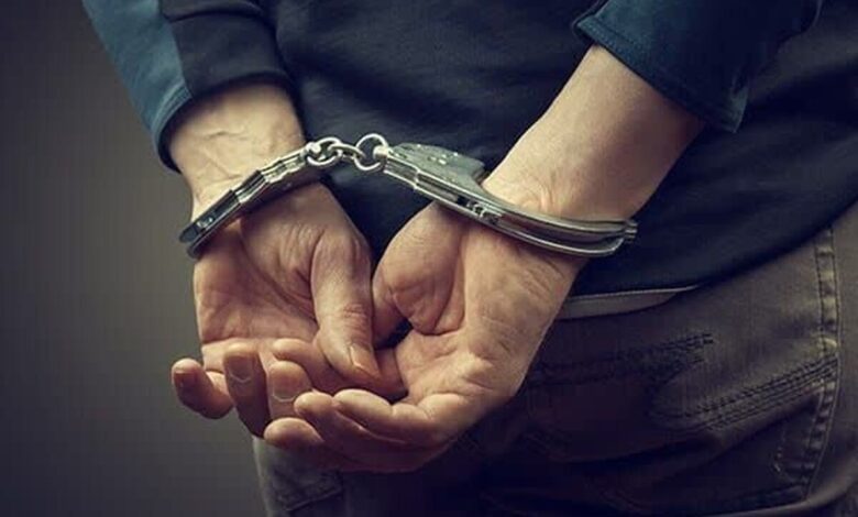 دستگیری یکی از اراذل و اوباشهای نوپدیدار شده محله فردوس