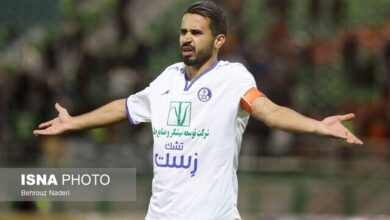 اخراج 2 بازیکن استقلال خوزستان (+عکس)