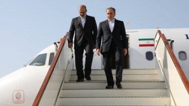 هیئت ایرانی به مسقط رسید؛ شمارش معکوس برای آغاز دور سوم گفتگوهای غیرمستقیم