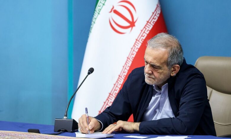 پزشکیان: مناظره میتواند ابزاری کارآمد برای حل اختلافات باشد