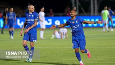 رامین رضاییان در استقلال ماند
