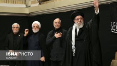 مراسم عزادارای شب عاشورای حسینی با حضور رهبر انقلاب (+عکس)