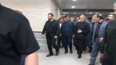 بازدید میدانی پزشکیان از پروژه متروی قم