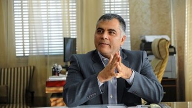 ادعای وزیر نفت ایران درمورد تلنبار شدن ۴۰ میلیون بشکه نفت روی آب
