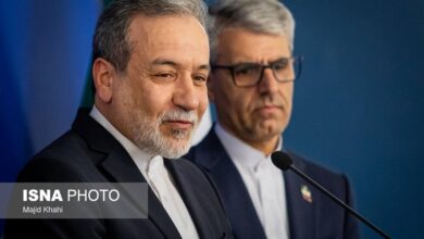 نشست خبری سخنگوی وزارت امور خارجه با حضور عراقچی (+عکس)