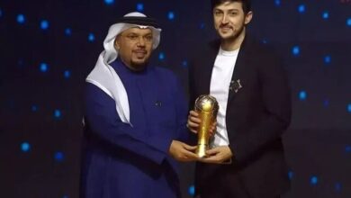 آزمون، بهترین بازیکن فصل گذشته لیگ امارات