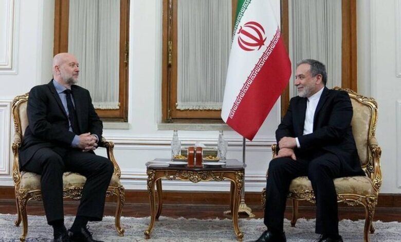 دیدار سفیر جدید اسلواکی با عراقچی