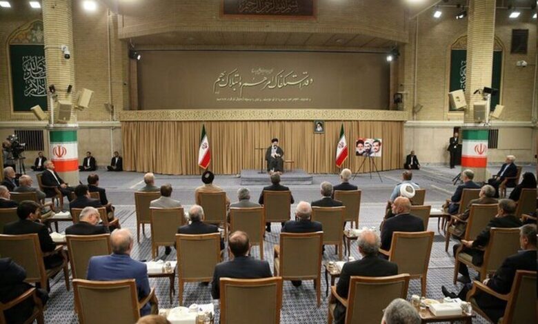 رهبر انقلاب: برای انضباط بازار چارهاندیشی شود؛ ** راه مقابله با جنایات رژیم صهیونیستی، قطع روابط است