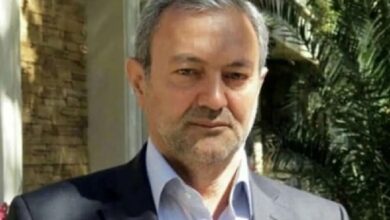 حکم آزادی محمدباقر بختیار به وی ابلاغ شد (+عکس)