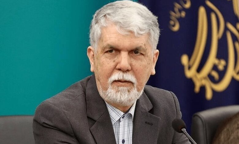 وزیر ارشاد: رائد فریدزاده نمیرود