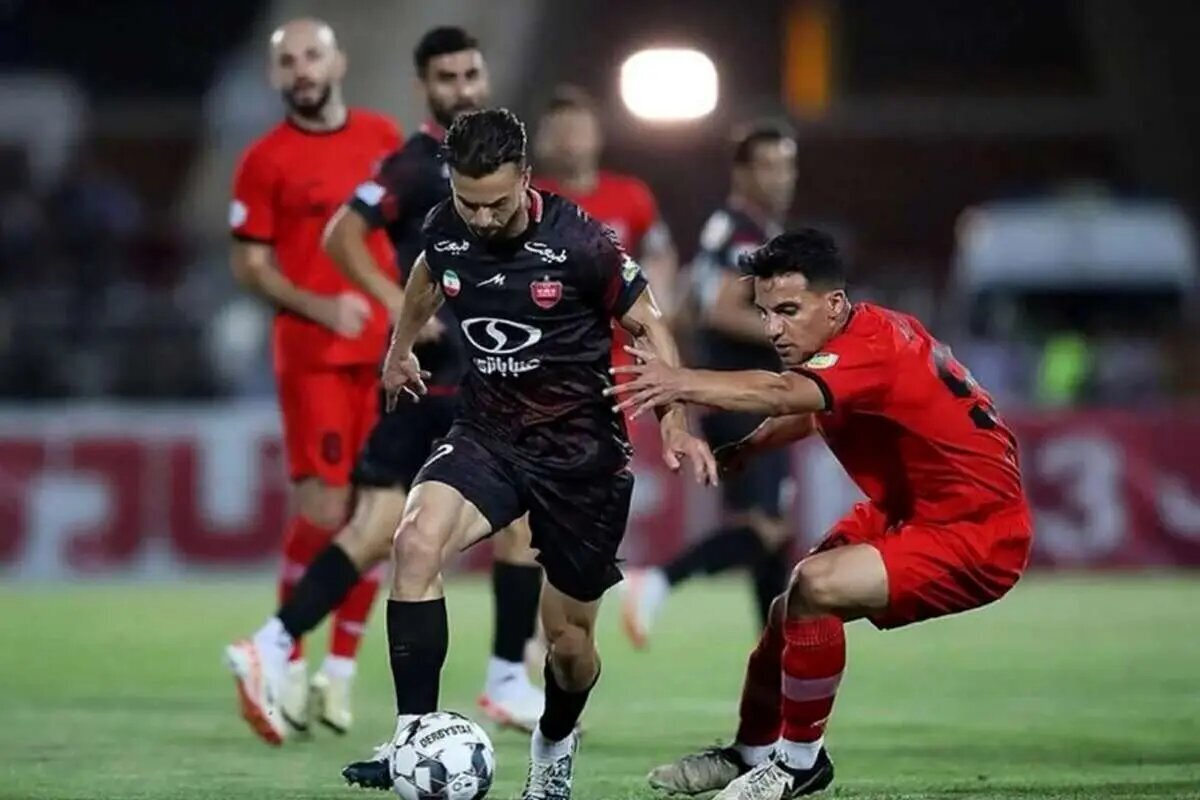 ورزشگاه یادگار امام در حال آماده سازی بازی تراکتور _ پرسپولیس