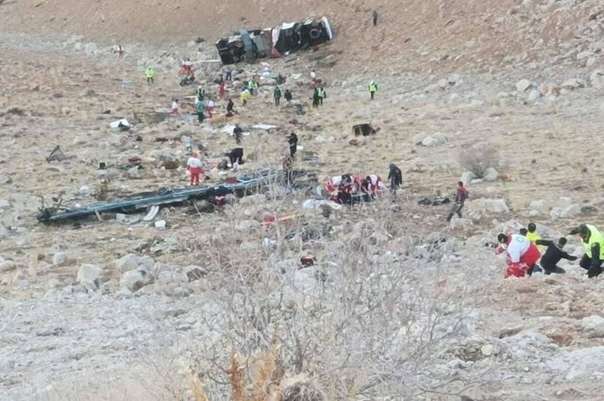 پیدا شدن راننده اتوبوس واژگون شده تهران به یاسوج (+عکس)